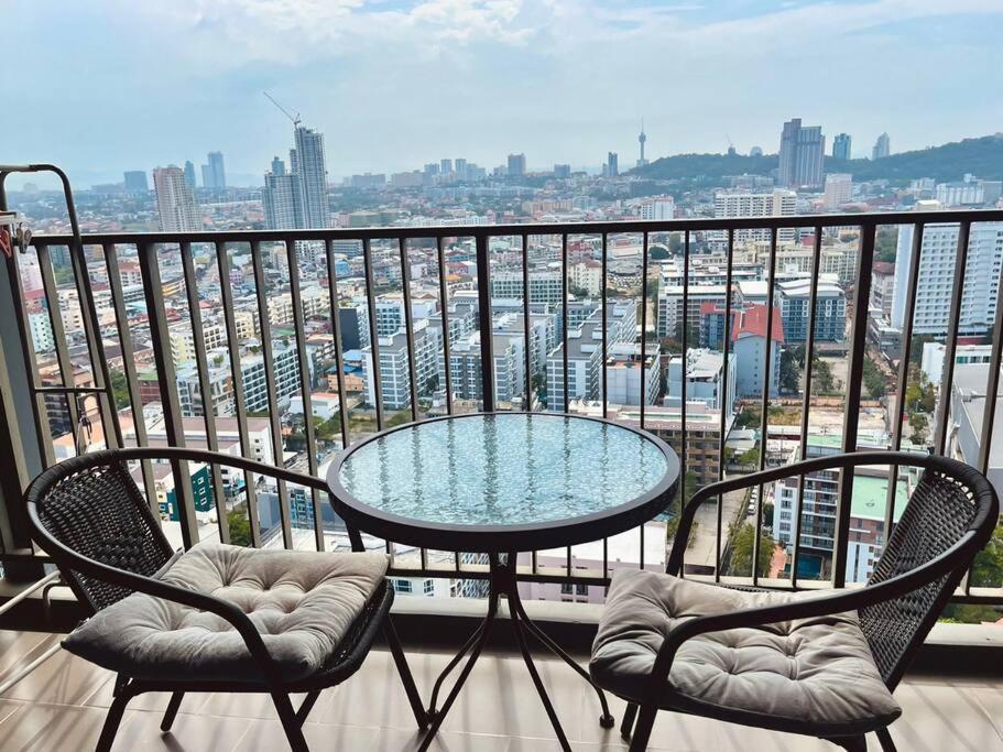 The Base Central Pattaya 2Bed King&Queen Sky Seaview & Infinity Pool Esterno foto