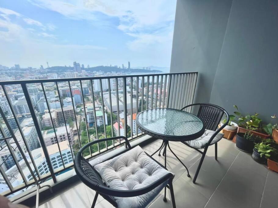 The Base Central Pattaya 2Bed King&Queen Sky Seaview & Infinity Pool Esterno foto