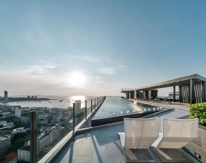 The Base Central Pattaya 2Bed King&Queen Sky Seaview & Infinity Pool Esterno foto